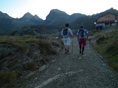 01 Al Rifugio Calvi di buon mattino